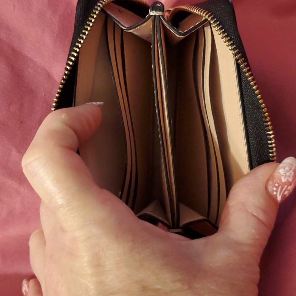 Kate Spade Wallet - Picture 5 of 13